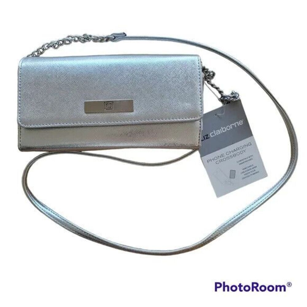 New Liz Claiborne Textured Silver Phone Charging Crossbody Bag Purse 8"x4" $50